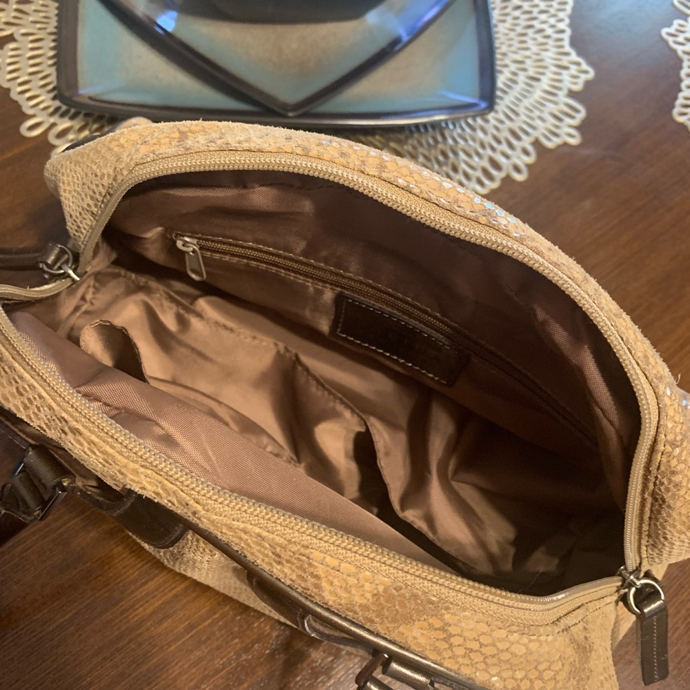 Purse - Picture 3 of 5